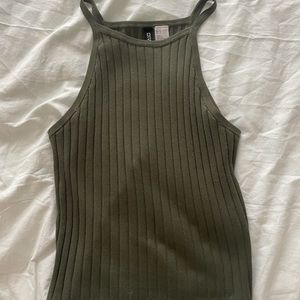 Short high neck rib-knit tank top